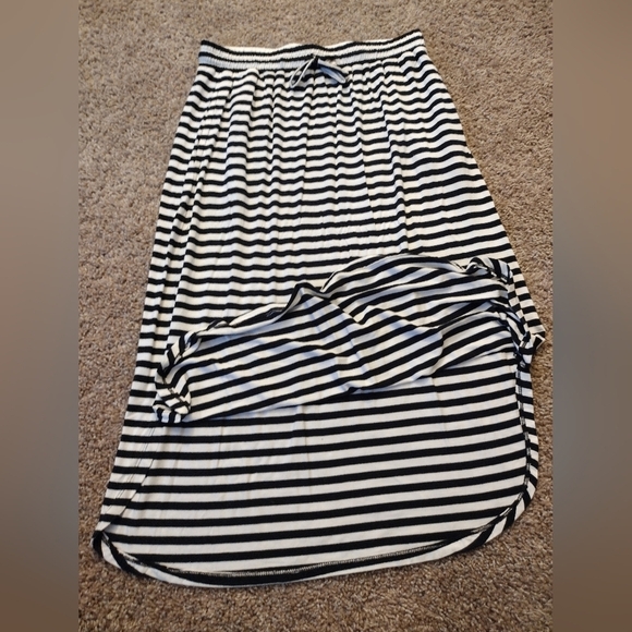 dip Black and White Striped Midi Skirt - Picture 4 of 7